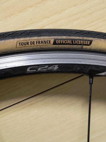 Shimano Dura-Ace WH-9000-C24-CL Wheelset bike d'occasion — image 9 sur 9