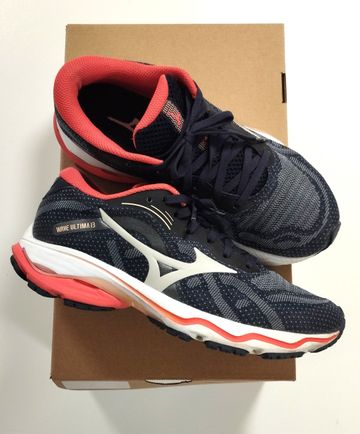 Mizuno Wave Ultima 13 Nero Scarpe da ginnastica corsa 37 donna Running Shoes d'occasion