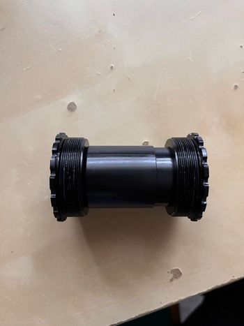 Shimano, T47 Pedalier 24mm