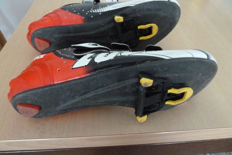 Used LUCK Gr.45 mit Cleats 2024 bike — image 2 of 3