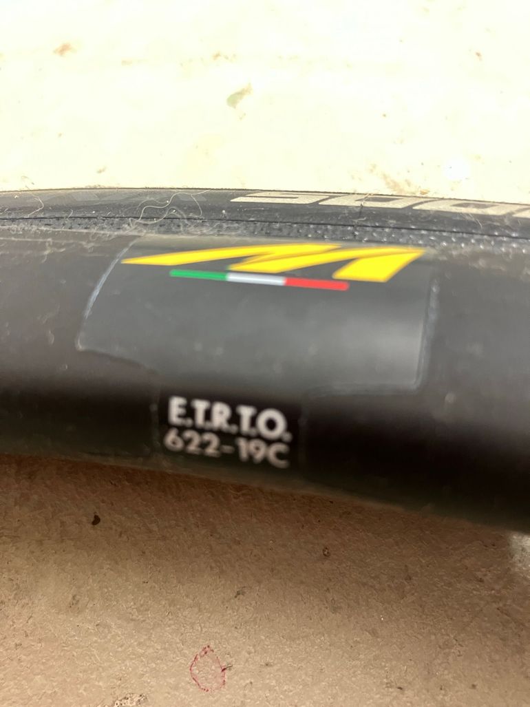 Used Michelin Graff 2022 bike — image 3 of 9