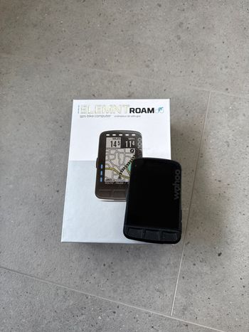 Wahoo, ELEMNT ROAM v1 GPS Bike Computer