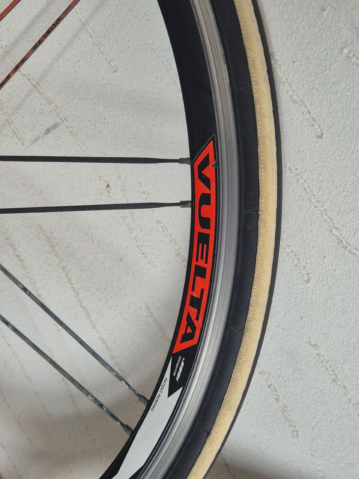 Used Vuelta XRP Crosser Plus Wheelset – $ 91 | buycycle