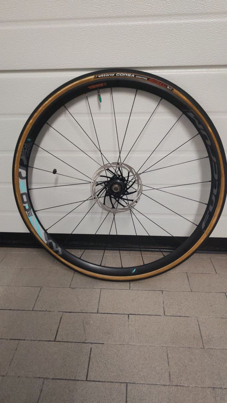 Used Fulcrum Racing 6 DB Wheelset 2022 bike — image 2 of 6