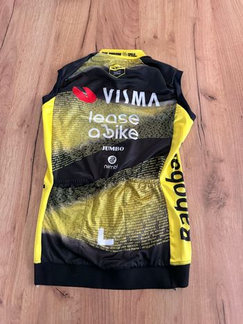 Used Yellow b. The Swarm Jersey 2025 bike — image 4 of 8