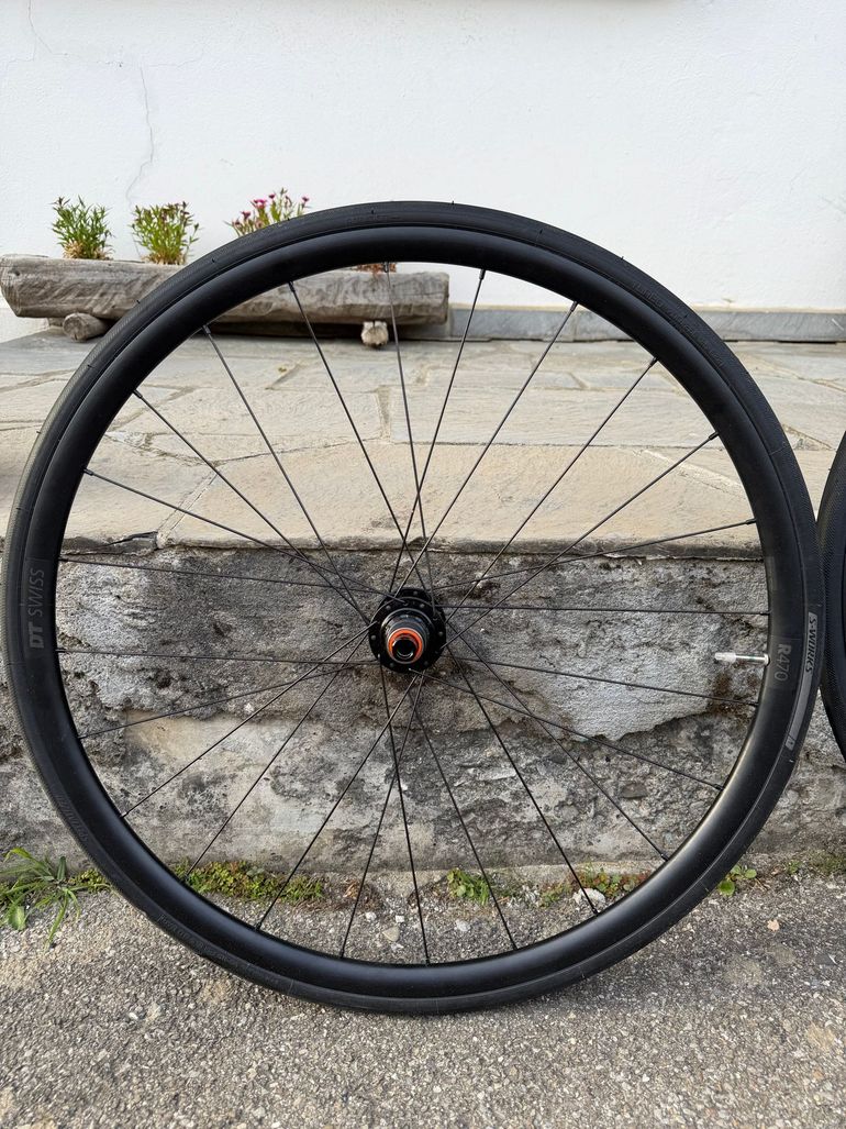 Used DT SUISSE R470 2026 bike — image 2 of 5