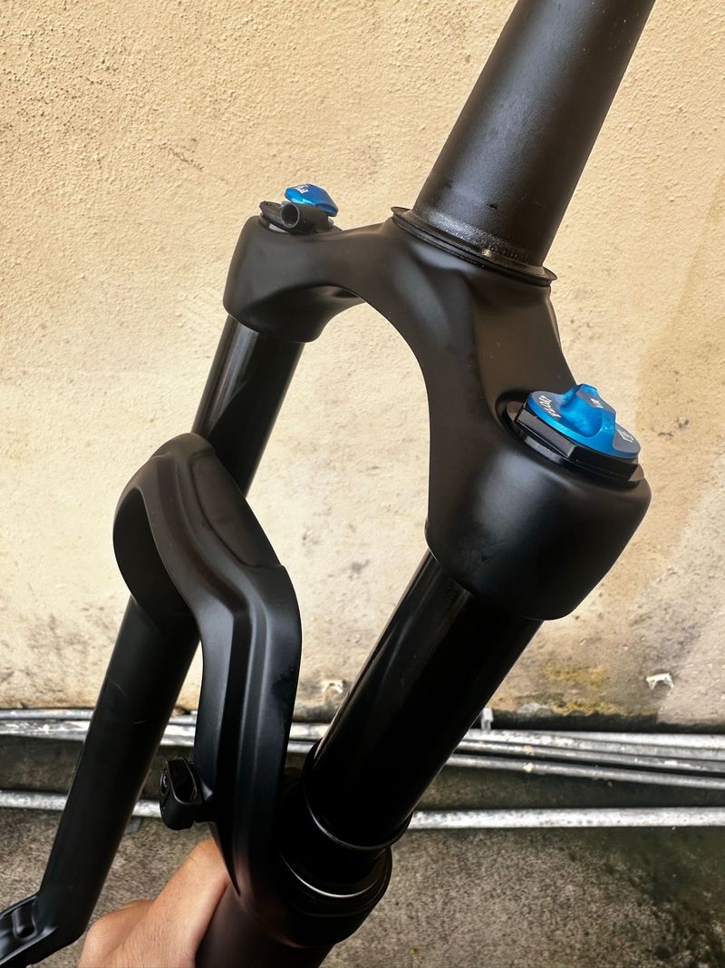 Gebrauchtes Fox 32 Float Rhythm Grip 3-Position 110mm 2025 bike — Bild 3 von 5
