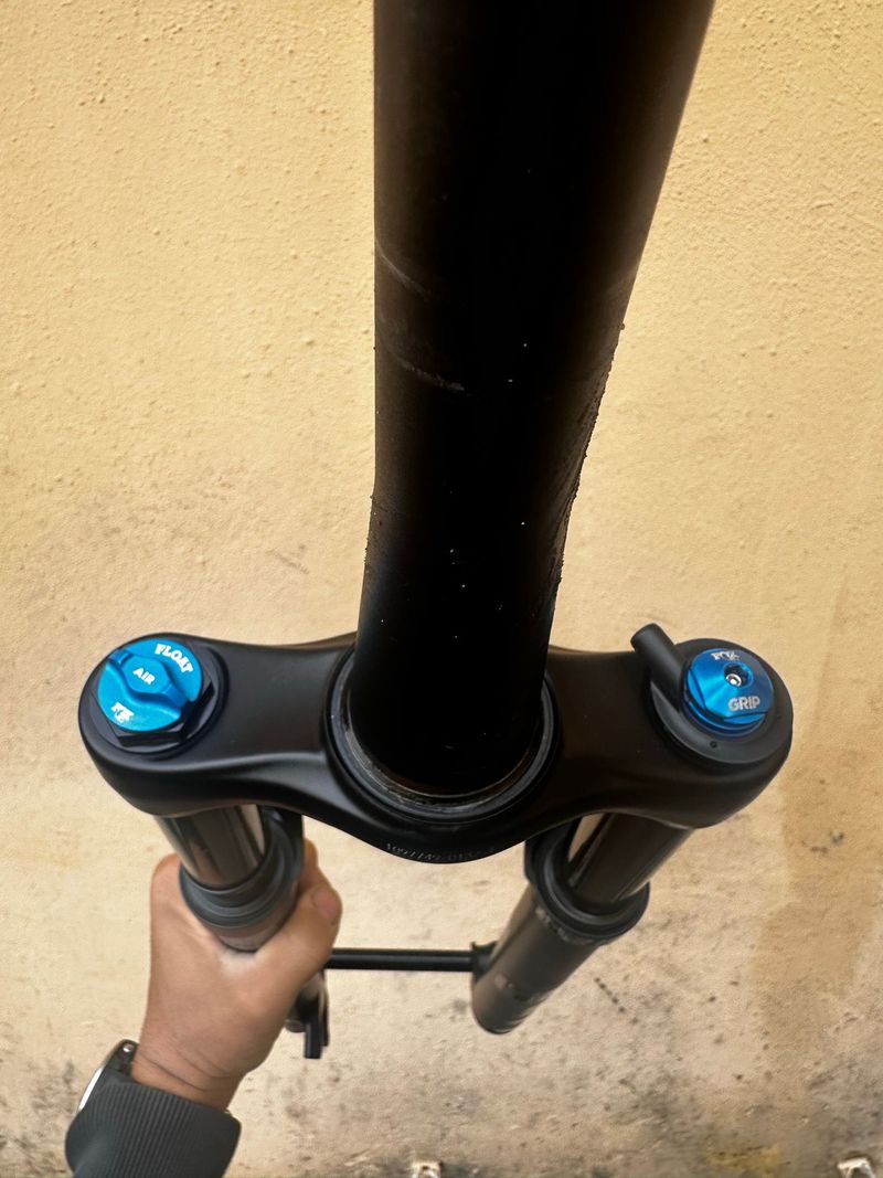 Gebrauchtes Fox 32 Float Rhythm Grip 3-Position 110mm 2025 bike — Bild 4 von 5