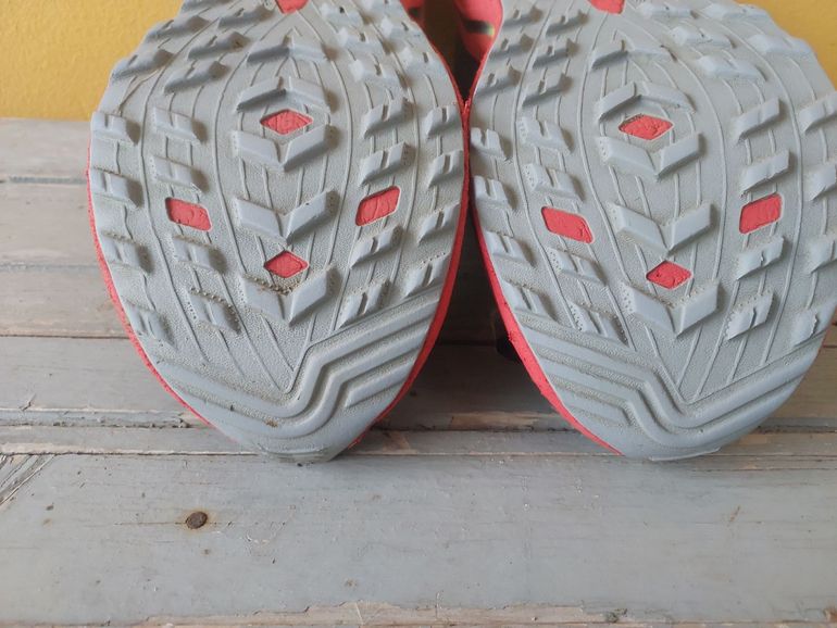 Used Hoka Zinal Trail Running Shoes bike — image 8 of 8