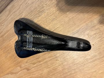 Brugt Ax-Lightness Endurance Saddle 2025 bike — billede 3 af 5