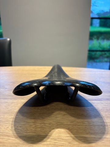 Brugt Ax-Lightness Endurance Saddle 2025 bike — billede 2 af 5