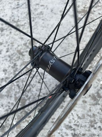 Used Syncros Silverton 2.5 Wheelset 2025 bike — image 5 of 10