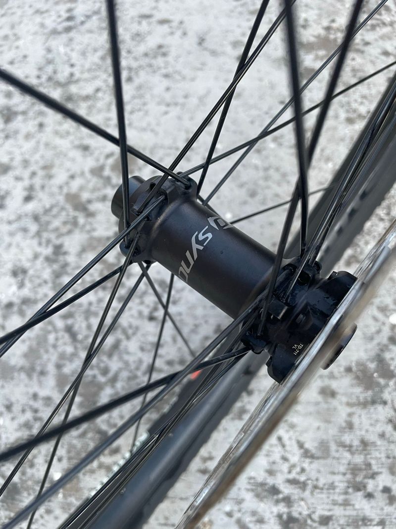 Used Syncros Silverton 2.5 Wheelset 2025 bike — image 5 of 10