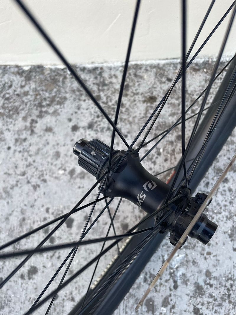 Used Syncros Silverton 2.5 Wheelset 2025 bike — image 7 of 10