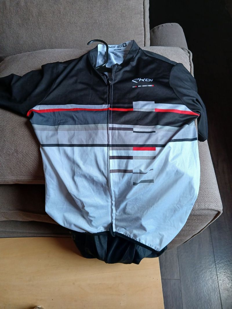 Ekoi Cuissard Court et Maillot 2026 Cycling Clothing usato