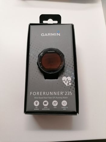 Garmin, Forerunner 235