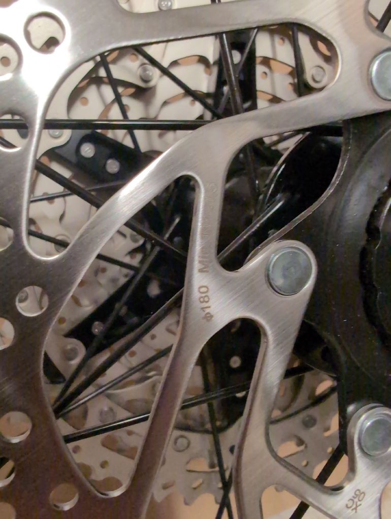 Used Shimano Centerlock 180mm Rotor 2025 bike — image 3 of 3
