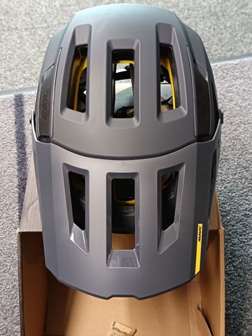 Used Mavic Fahrradhelm 2023 bike — image 1 of 4