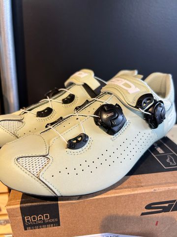 Used Sidi Genius 10 Road Shoe Cycling Shoes