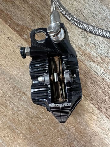 Brugt Hope Tech 3 v4 bike — billede 7 af 8