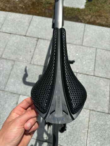 Fizik, Antares Versus Evo Adaptive