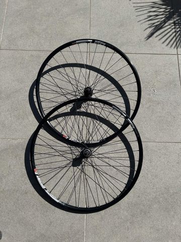 Brugt Bh, Shimano TX505 32H bike — billede 1 af 9