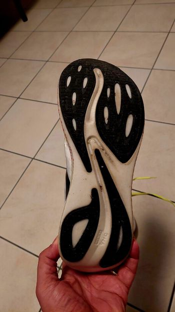 Used Brooks Hyperion Max 2024 bike — image 3 of 5