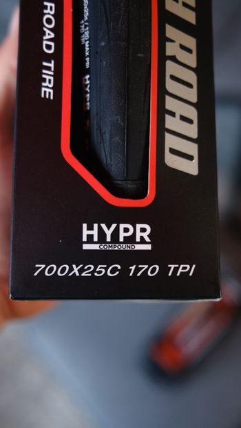 Used Maxxis High Road Tyres Pair 25mm 2025 bike — image 6 of 6