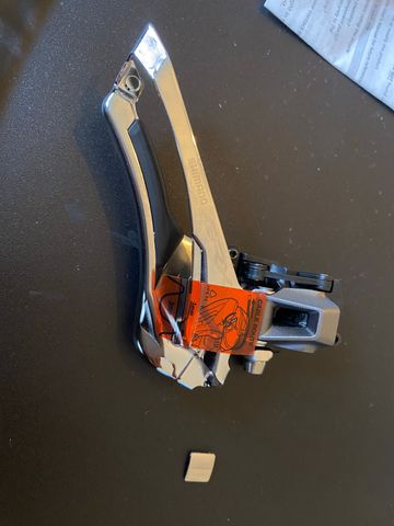 Použité Shimano GRX FD-RX810 11 vitesses 2026 Drivetrain & Pedals