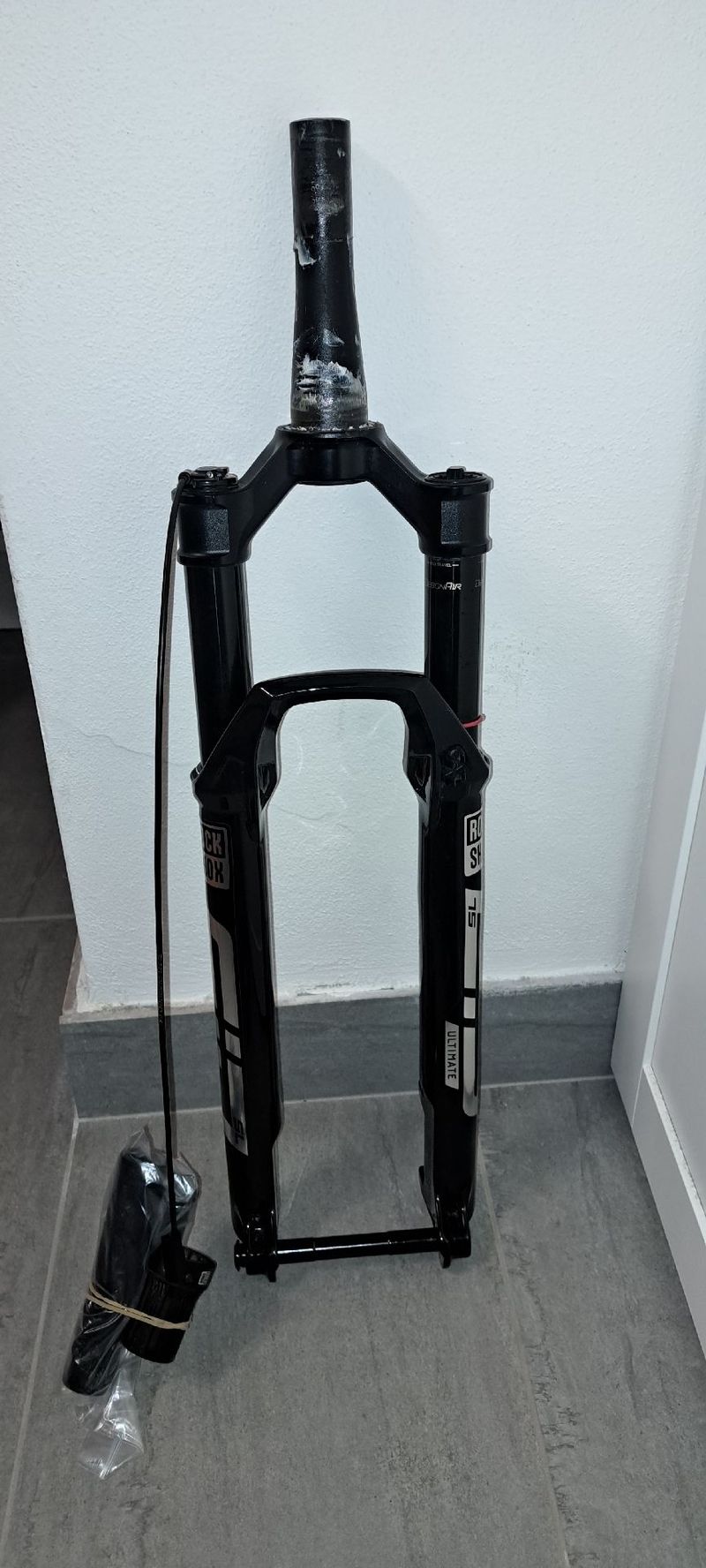 Used RockShox Front Fork 2025 bike — image 3 of 7