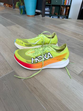 Hoka, Rocket X2