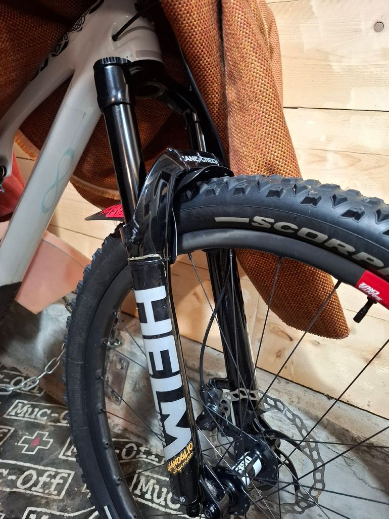 Used Cane Creek Helm Mark II air 2022 bike — image 5 of 5