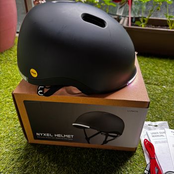 Used LUMOS Nyxel MIPS Helmet bike — image 1 of 7