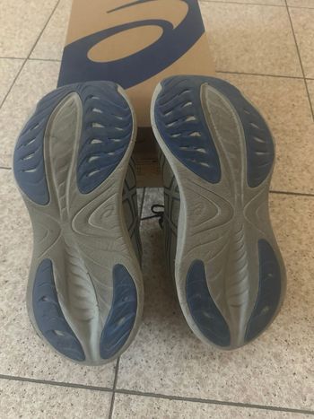 Used Asics cumulus 25 bike — image 3 of 5