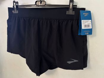 Brooks, Short Running Mod. Sherpa 3” Split Short