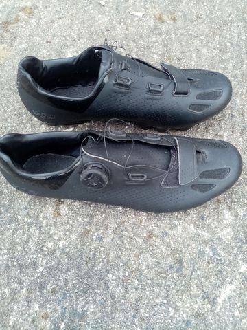 Forbidden Chaussures Gravel Taille 44 Cycling Shoes usato