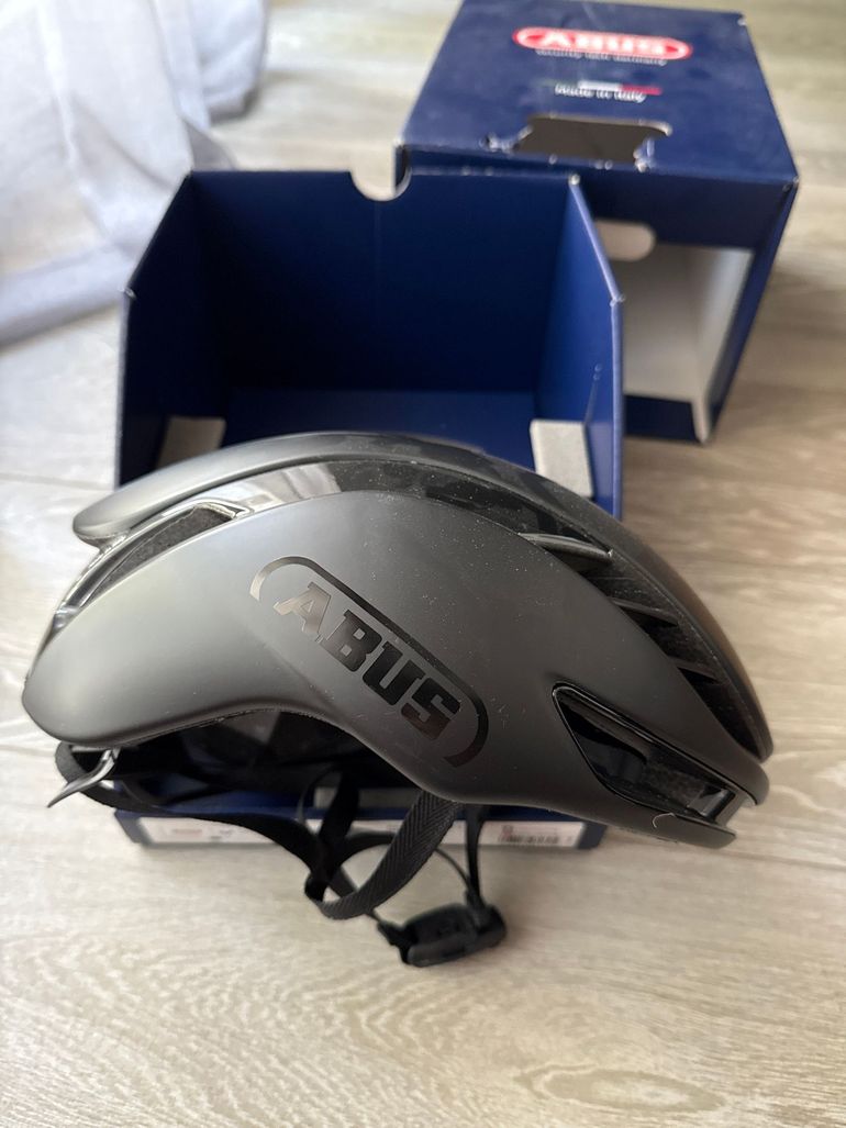 Used ABUS Casco Helmet 2025 bike — image 5 of 8