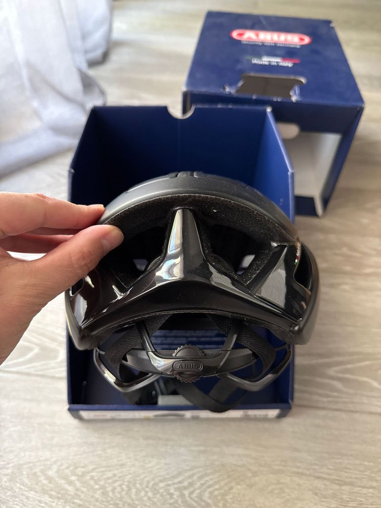 Used ABUS Casco Helmet 2025 bike — image 7 of 8