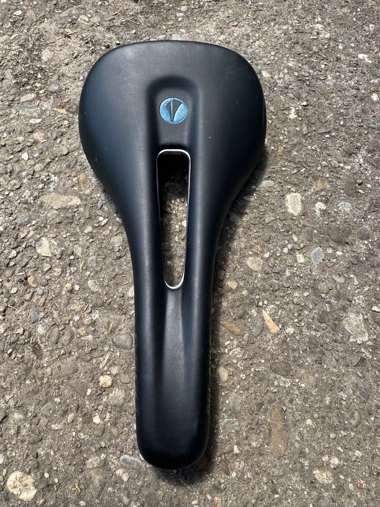 Used Sdg Sattel bike — image 4 of 4