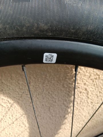 Used Roval Traverse 2023 bike — image 2 of 16