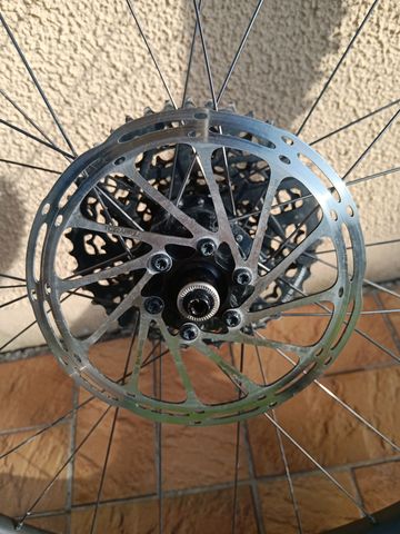 Used Roval Traverse 2023 bike — image 8 of 16