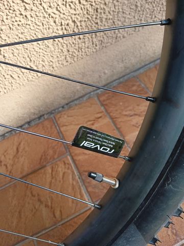 Used Roval Traverse 2023 bike — image 10 of 16