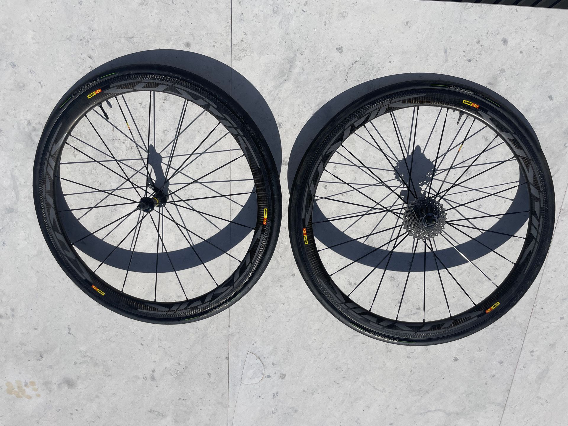 マヴィックMAVIC COSMIC PRO CARBON SL UST DISK Mavic Cosmic Pro Carbon SL UST Disc Wheelset