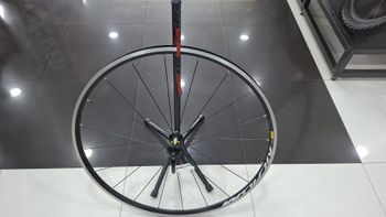 Mavic, Aksium Front Road Wheel V-Brake