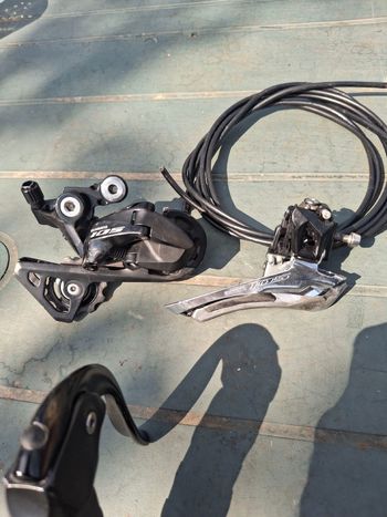 Shimano, 105 Derailleurs and Crono Handlebar