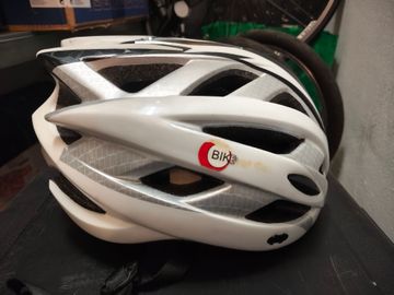 Używany Bikeyoke Casco Helmet 2016 bike — zdjęcie 6 z 6