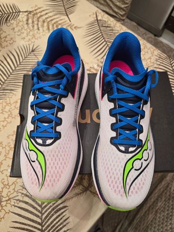 Saucony, Endorphine Azura