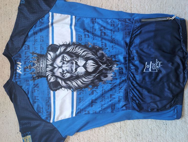 Used Other Cycling Jersey - Custom design bike — image 4 of 4