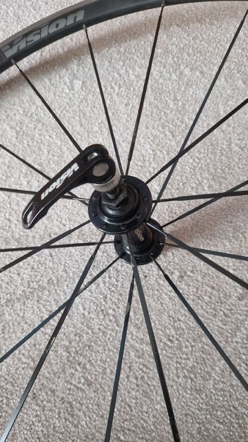 Brugt Fsa Vision Team 30 Rim Wheel bike — billede 5 af 7