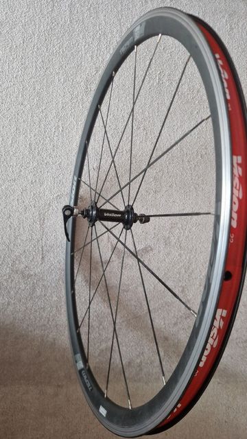 Brugt Fsa Vision Team 30 Rim Wheel bike — billede 7 af 7